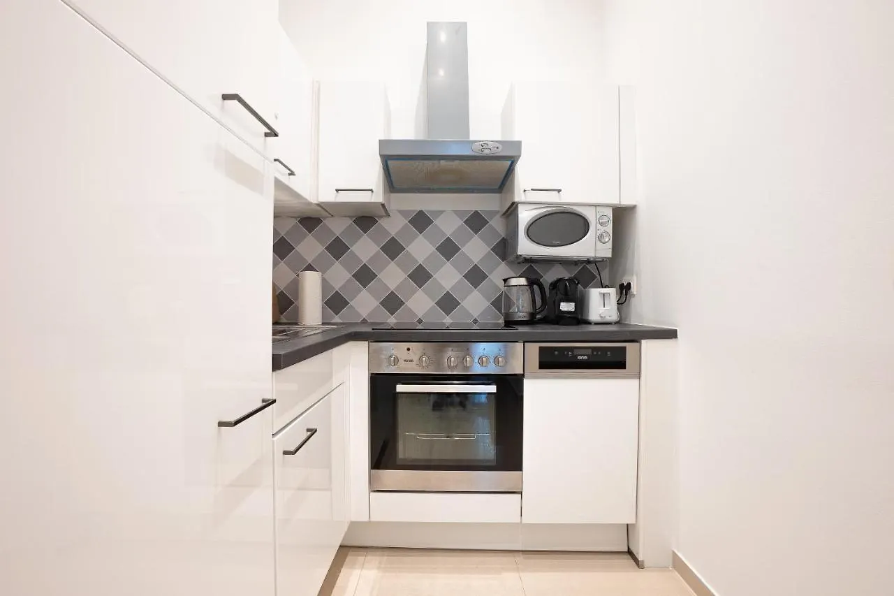 Apartment In The Central Area. 5 Minute'S Walk To The Danube. Vienna 0*,  Austria