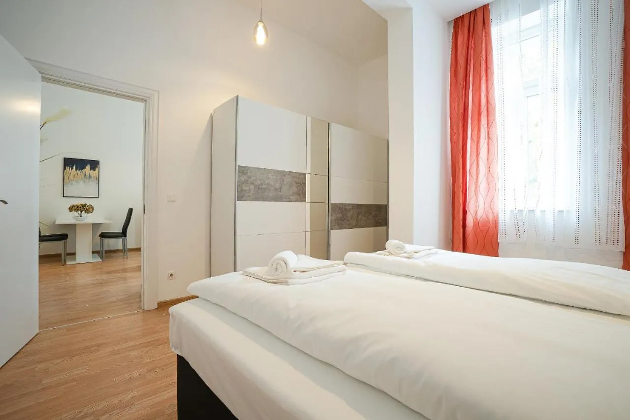 Apartment In The Central Area. 5 Minute'S Walk To The Danube. Vienna 0*,
